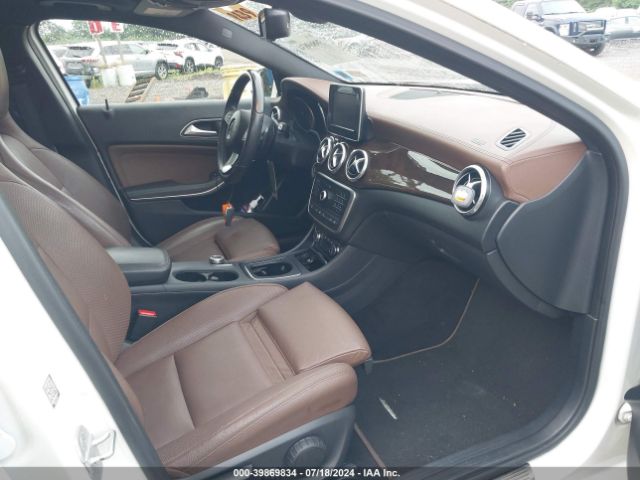 WDCTG4GB8GJ229550 Mercedes-Benz Gla 250 4matic