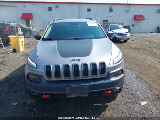 1C4PJMBX6JD509565 Jeep Cherokee Trailhawk 4x4