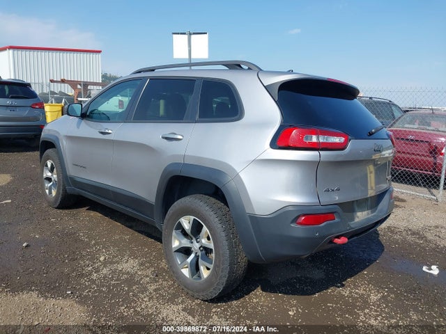 1C4PJMBX6JD509565 Jeep Cherokee Trailhawk 4x4