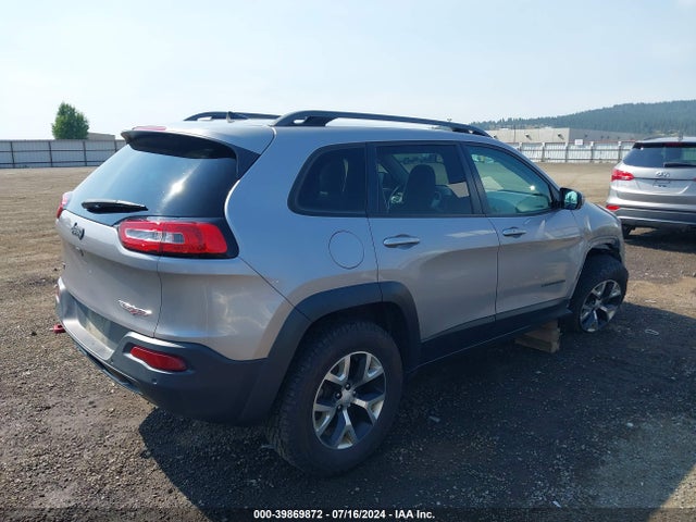 1C4PJMBX6JD509565 Jeep Cherokee Trailhawk 4x4