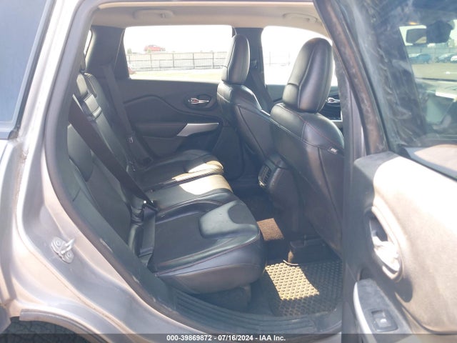 1C4PJMBX6JD509565 Jeep Cherokee Trailhawk 4x4