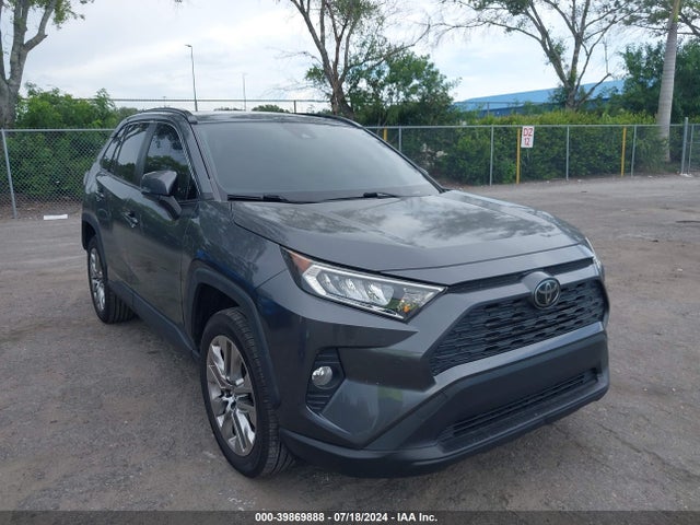 Toyota Rav4 Xle Premium 2020 JTMC1RFV7LD044785 Image 1