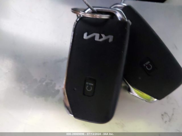 KNDERCAA6P7465825 KIA SELTOS EX