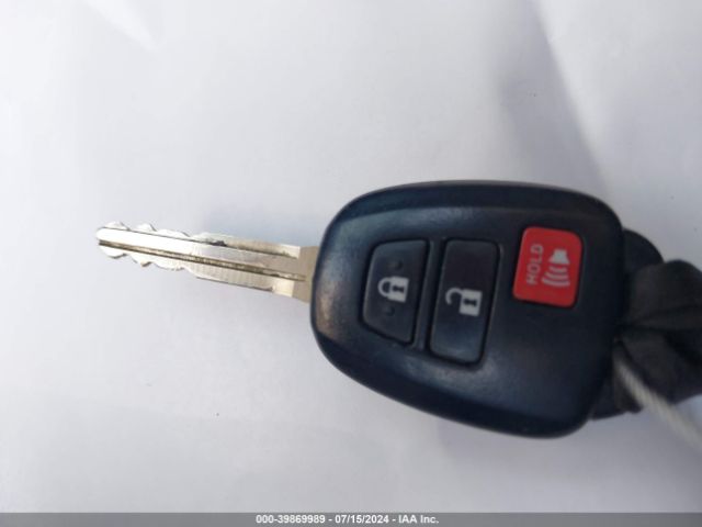 JTDKDTB35J1606377 Toyota Prius C One