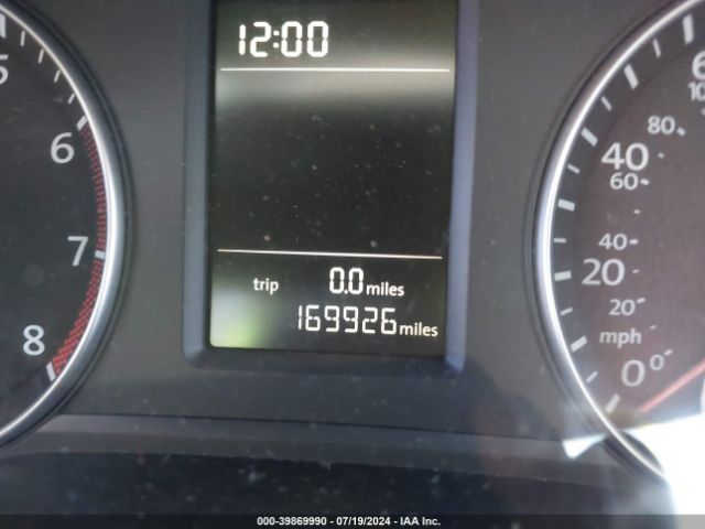 1VWAT7A37FC038052 Volkswagen Passat 1.8t Wolfsburg Edition