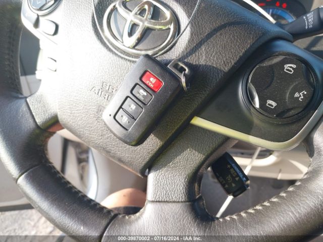 4T1BD1FK8EU128865 Toyota Camry Hybrid Xle