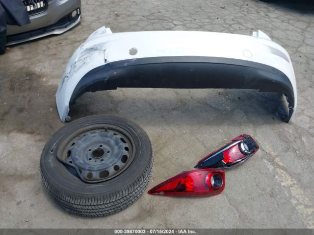 3MZBN1U75JM184144 Mazda Mazda3 Sport