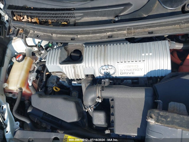 JTDKN3DUXE0389844 Toyota Prius Three