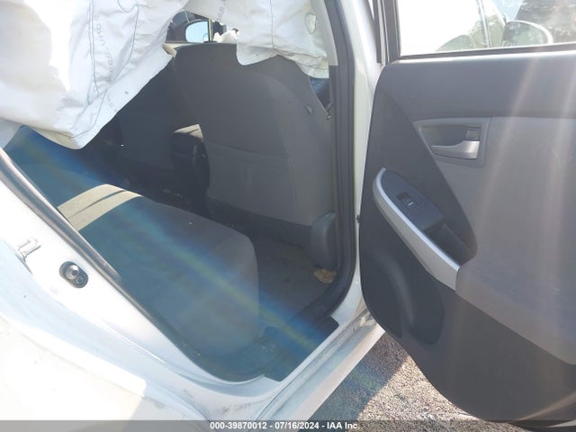 JTDKN3DUXE0389844 Toyota Prius Three