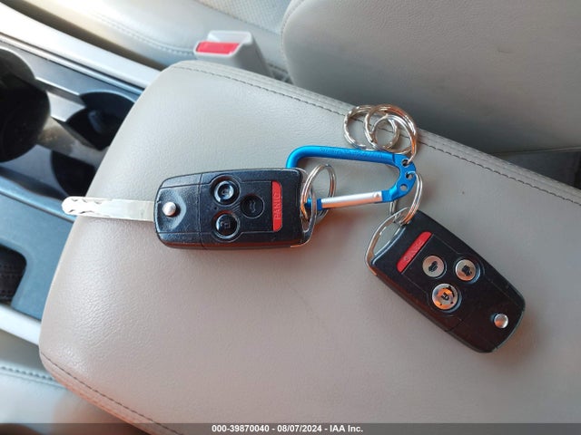 2010 Acura Tsx 2.4 მანქანა იყიდება აუქციონზე, vin: JH4CU2F65AC038928, აუქციონის ნომერი: 39870040