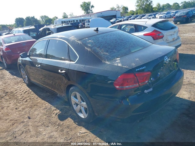 1VWBS7A32FC007170 Volkswagen Passat 1.8t Se