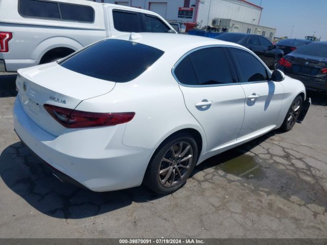 ZARFAMANXL7635883 Alfa Romeo Giulia Rwd