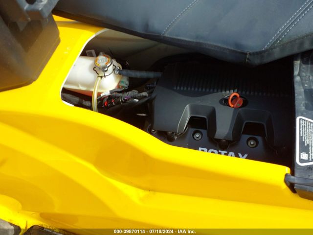 2021 SEADOO RXP-300 YDV56669B121      Photo 9