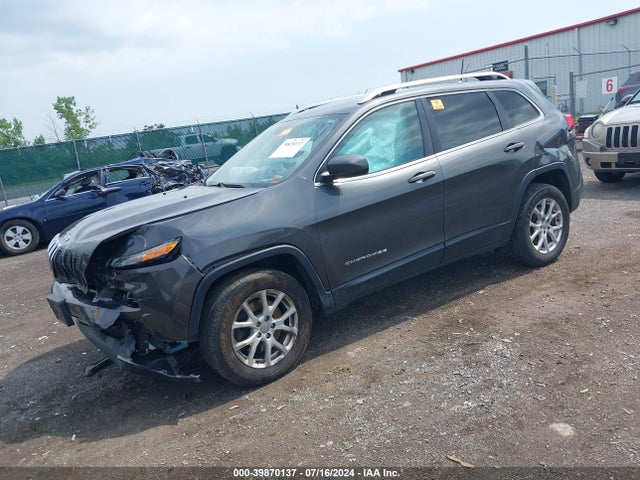 1C4PJMCB8HW618854 Jeep Cherokee Latitude 4x4