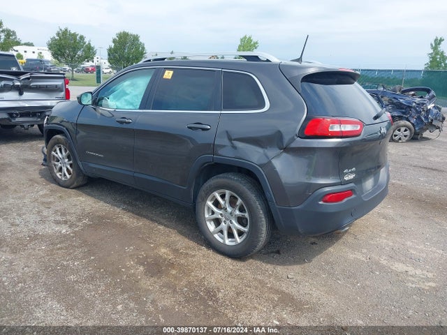 1C4PJMCB8HW618854 Jeep Cherokee Latitude 4x4