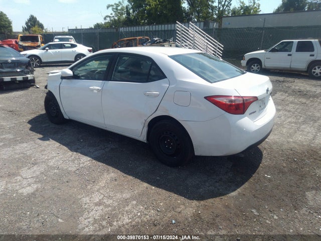 Toyota COROLLA LE 2019 2T1BURHEXKC226301 Image 3
