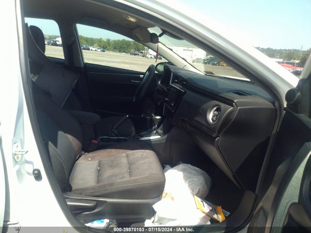 Toyota COROLLA LE 2019 2T1BURHEXKC226301 Image 5