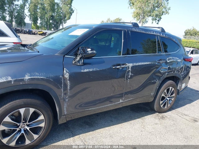 Toyota Highlander Xle 2021 5TDHZRAH6MS535449 Image 12