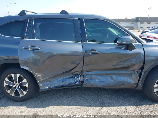 Toyota Highlander Xle 2021 5TDHZRAH6MS535449 Image 6
