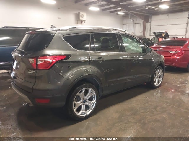 Ford Escape Titanium 2019 1FMCU9J96KUC33326 Image 4