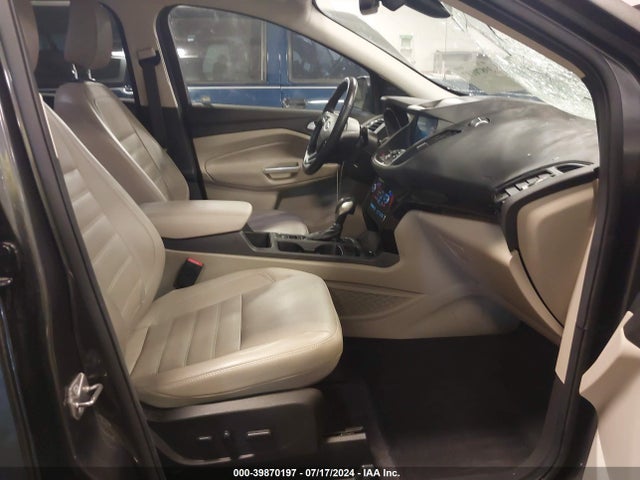 Ford Escape Titanium 2019 1FMCU9J96KUC33326 Image 5