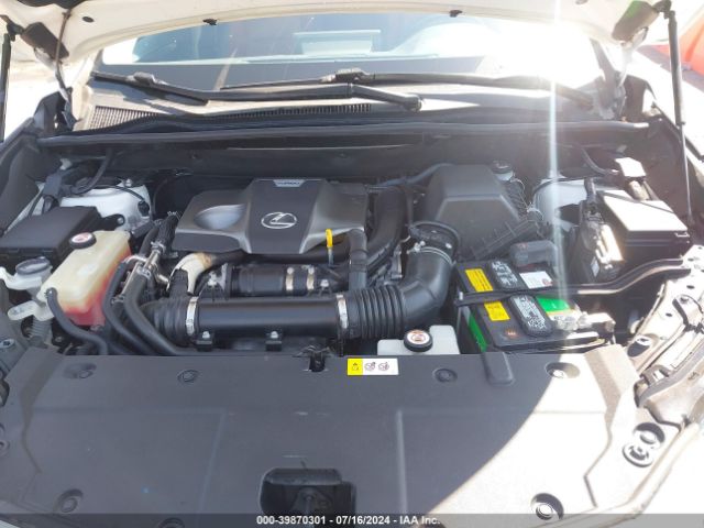JTJYARBZ0J2104748 Lexus NX 300