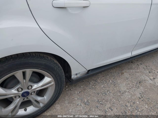 Ford FOCUS SE 2014 1FADP3K20EL229349 Image 13