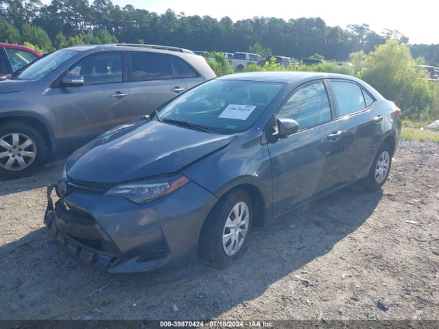 Toyota COROLLA L 2018 2T1BURHE6JC005986 Image 2