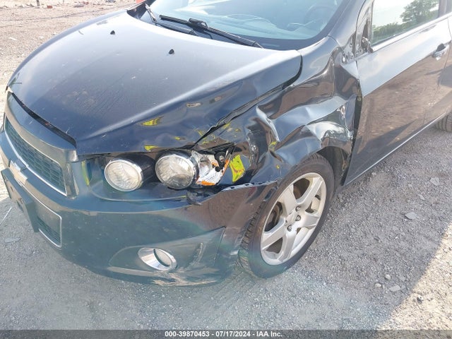 Chevrolet Sonic Ltz Auto 2015 1G1JE6SB3F4144465 Image 6
