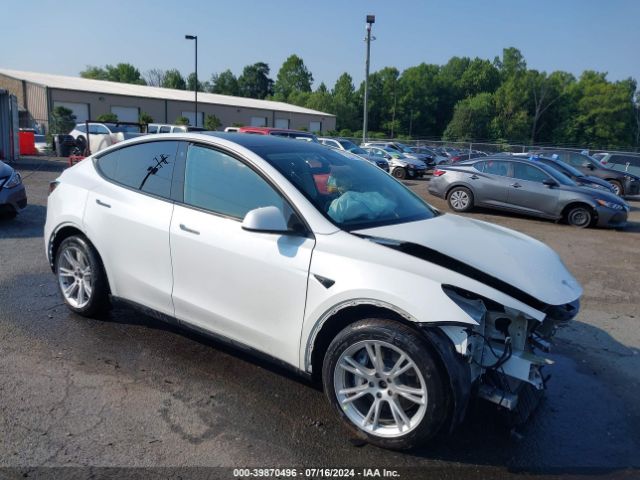 2022 TESLA MODEL Y 7SAYGAEE2NF377448