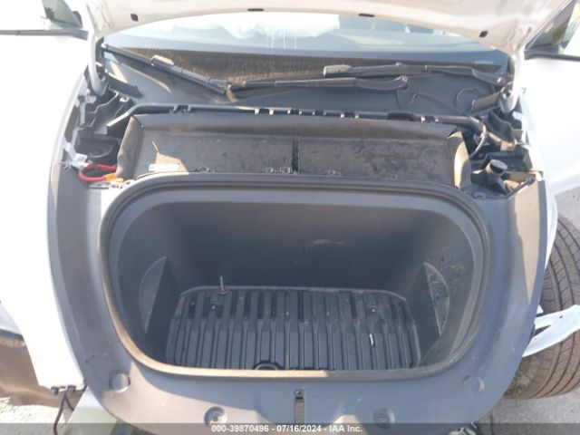 2022 TESLA MODEL Y 7SAYGAEE2NF377448 Photo 9