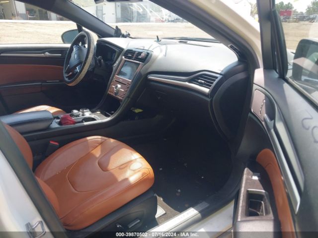 2020 FORD FUSION 3FA6P0D93LR193818 Photo 4
