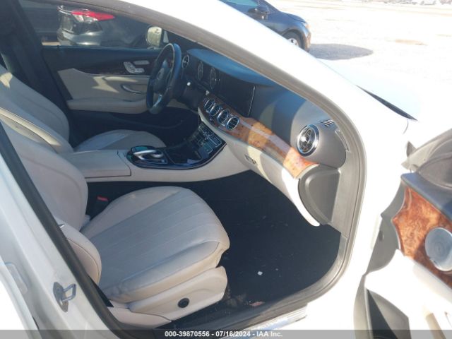 WDDZF4JB8JA383765 Mercedes-Benz E 300