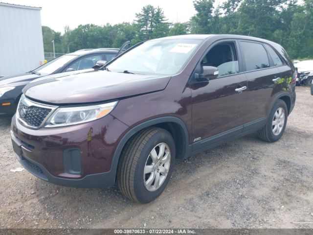 5XYKTCA63FG615357 KIA SORENTO LX
