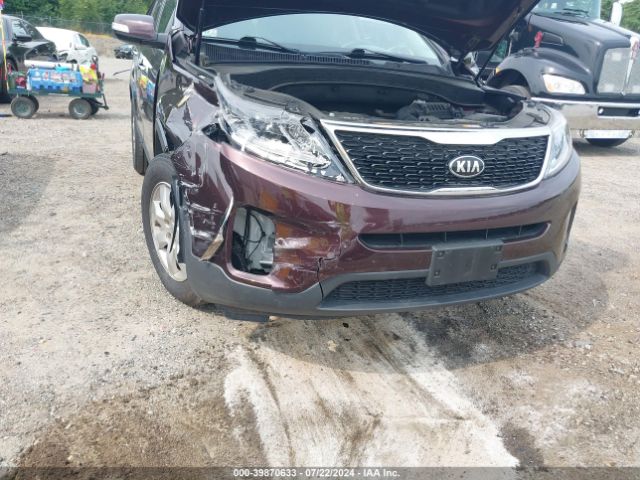 5XYKTCA63FG615357 KIA SORENTO LX