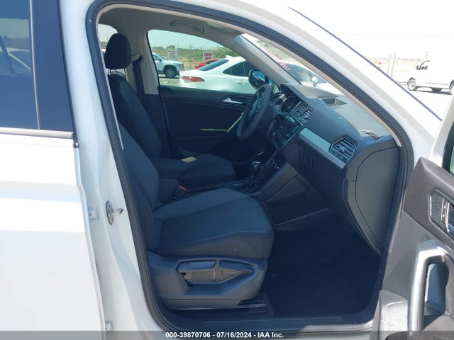3VV1B7AX0JM091886 Volkswagen Tiguan 2.0t S