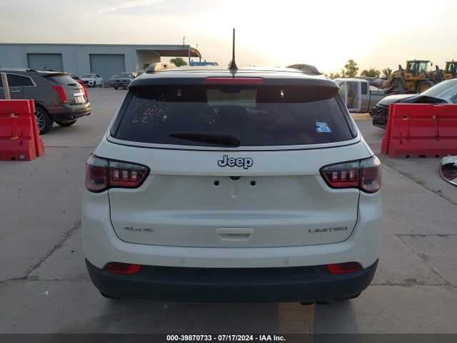 3C4NJDCBXJT212044 Jeep Compass Limited 4x4