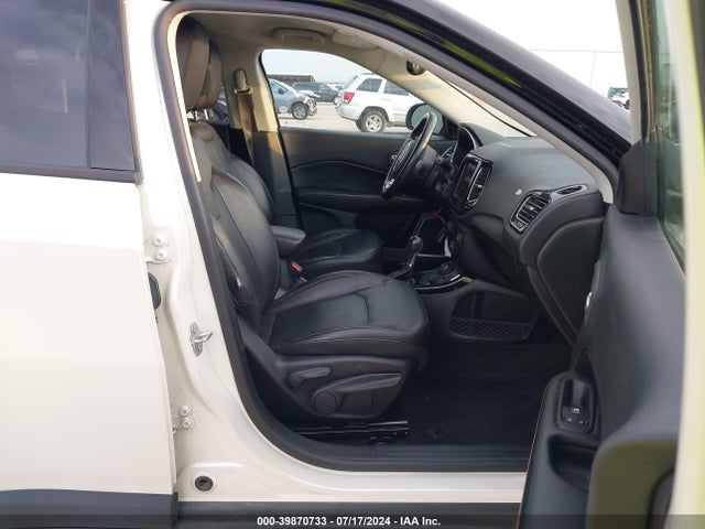 3C4NJDCBXJT212044 Jeep Compass Limited 4x4
