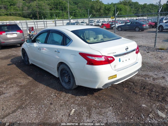 Nissan Altima 2.5 S 2017 1N4AL3AP2HC235864 Image 3