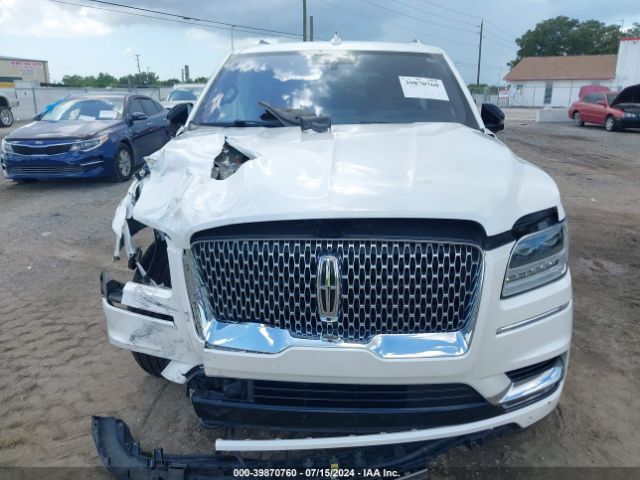 5LMJJ3LT2JEL13816 Lincoln Navigator L Reserve