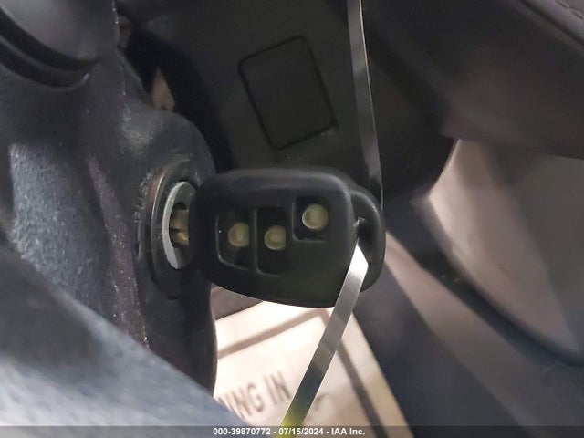Toyota RAV4 LE 2016 JTMZFREV0GJ081729 Image 11