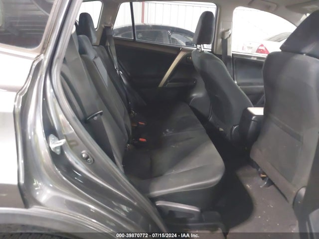 Toyota RAV4 LE 2016 JTMZFREV0GJ081729 Image 8