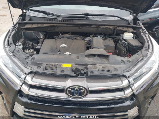 Toyota Highlander Limited Platinum 2018 5TDDZRFH0JS825169 Image 10