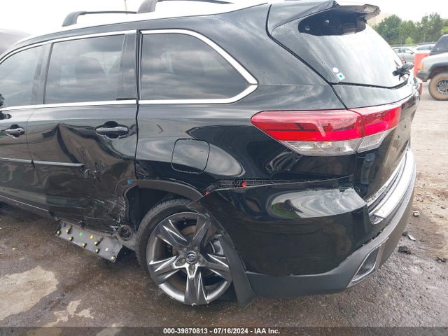Toyota Highlander Limited Platinum 2018 5TDDZRFH0JS825169 Image 6