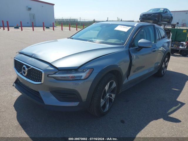 YV4102WK7L1041276 Volvo V60 Cross Country T5