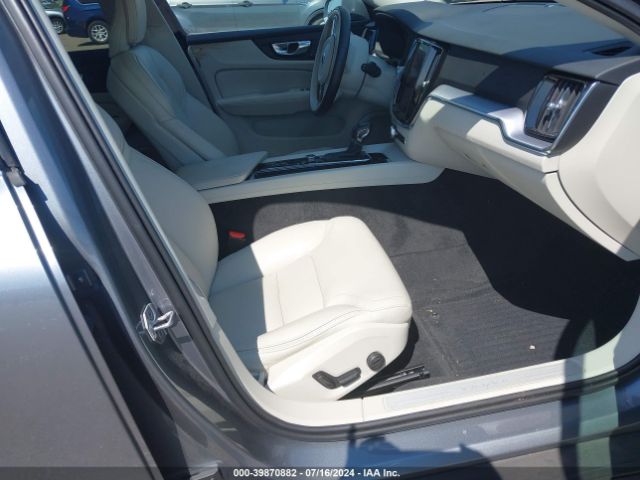 YV4102WK7L1041276 Volvo V60 Cross Country T5