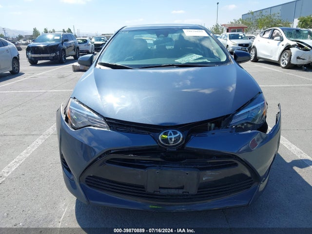 Toyota COROLLA LE 2018 5YFBURHE1JP800850 Image 12