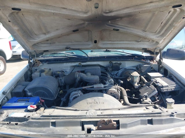 Продажа на аукционе авто 2000 Chevrolet C2500, vin: 1GCGC24R5YR110365, номер лота: 39870906