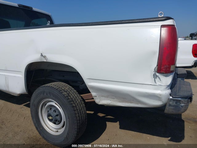 Продажа на аукционе авто 2000 Chevrolet C2500, vin: 1GCGC24R5YR110365, номер лота: 39870906