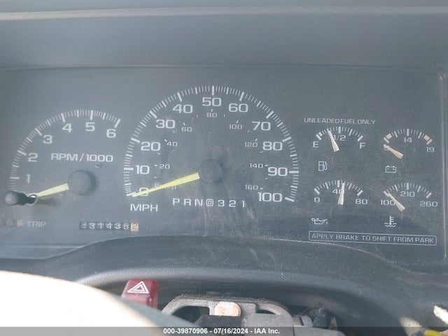 Продажа на аукционе авто 2000 Chevrolet C2500, vin: 1GCGC24R5YR110365, номер лота: 39870906